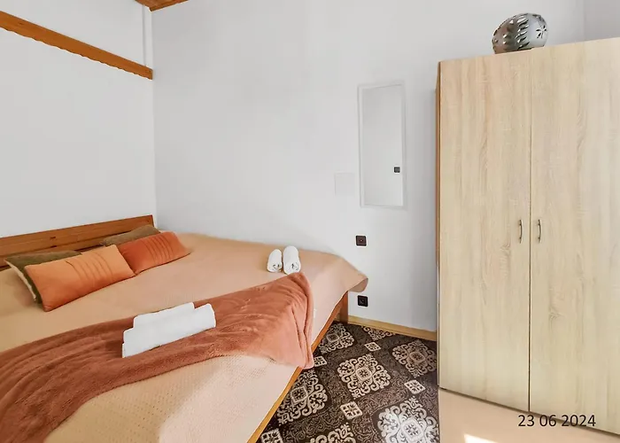 Four-bedroom, Four King-size Comfort * Viena