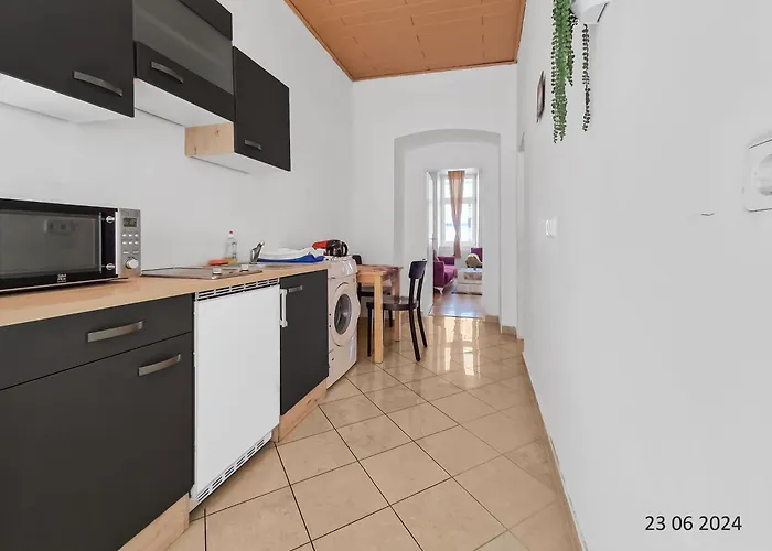 Four-bedroom, Four King-size Comfort * Viena