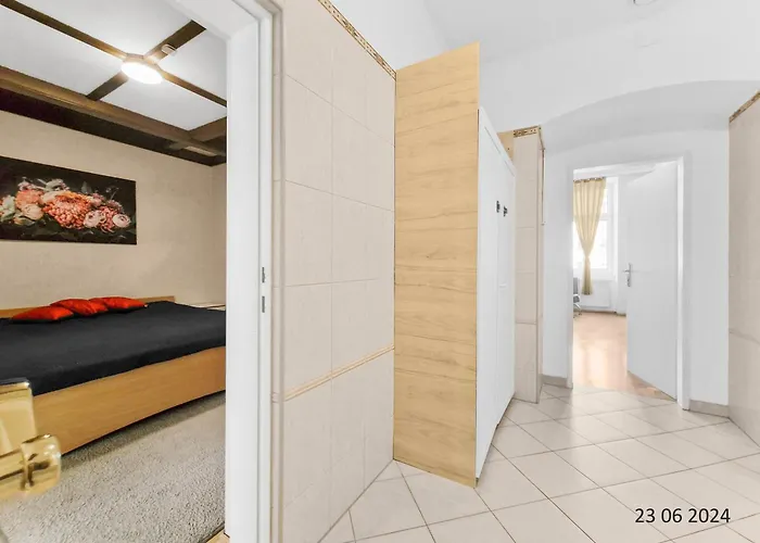 Four-bedroom, Four King-size Comfort